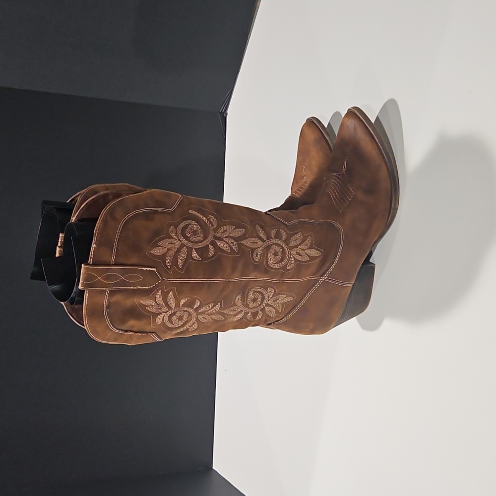 Rampage Brown Embroidered Western Heeled Boots - Picture 2 of 7